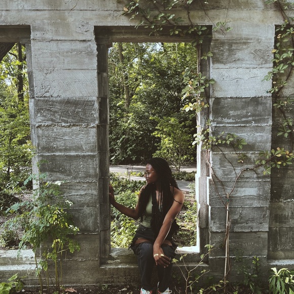 Meet your Posher, Jordan - Picture 4 of 5